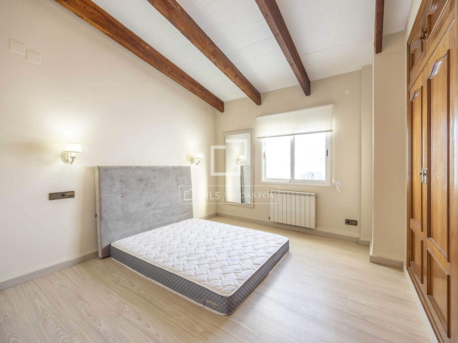 Penthouse de 2 chambres à louer à Valence ville - 3 500 € (Ref: 9539735)