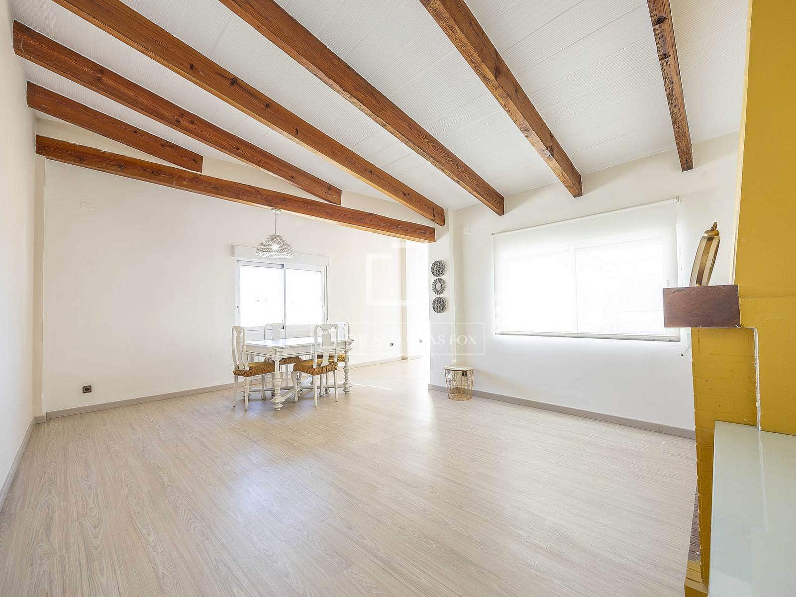 Penthouse de 2 chambres à louer à Valence ville - 3 500 € (Ref: 9539735)