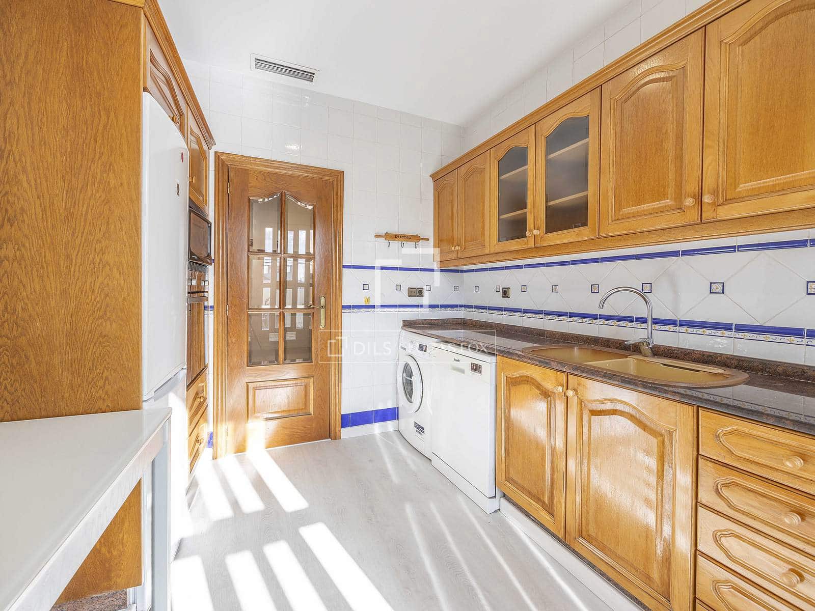 Penthouse de 2 chambres à louer à Valence ville - 3 500 € (Ref: 9539735)