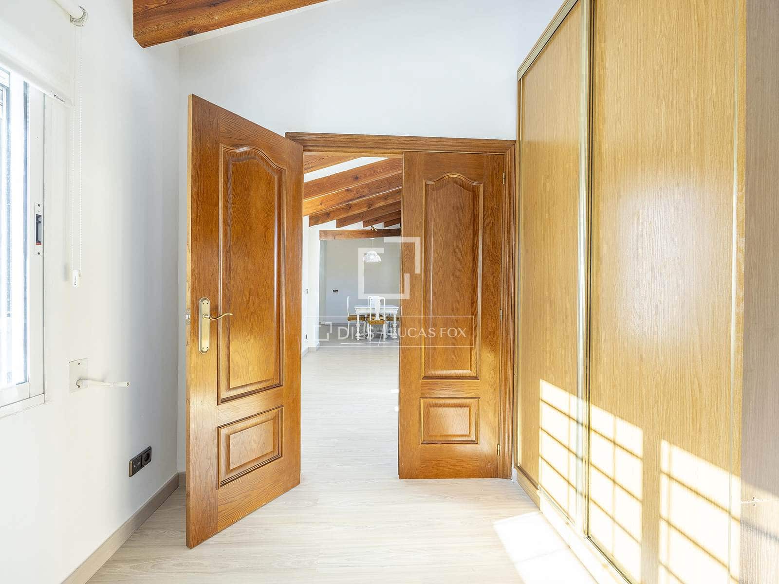 Penthouse de 2 chambres à louer à Valence ville - 3 500 € (Ref: 9539735)