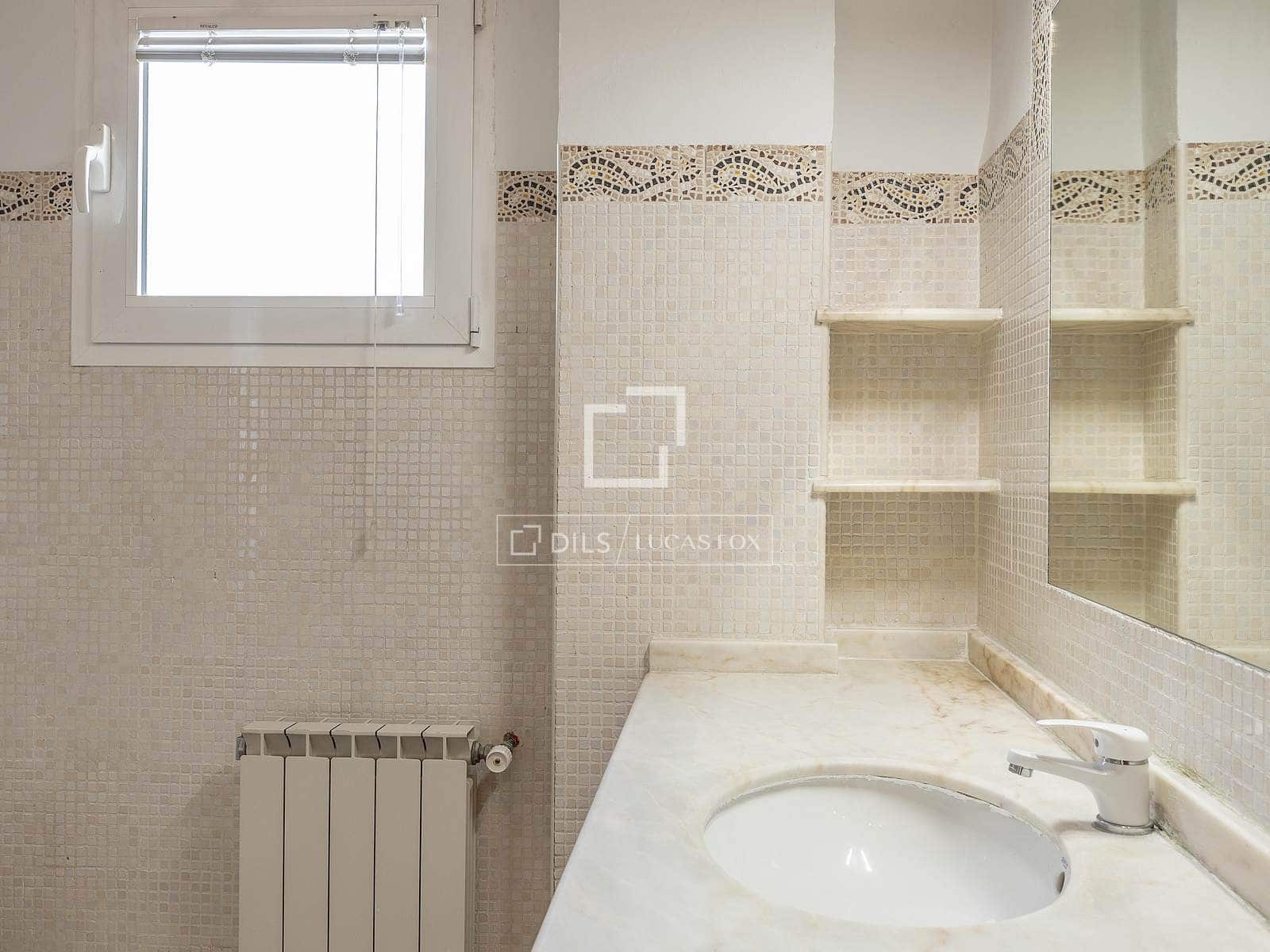 Penthouse de 2 chambres à louer à Valence ville - 3 500 € (Ref: 9539735)