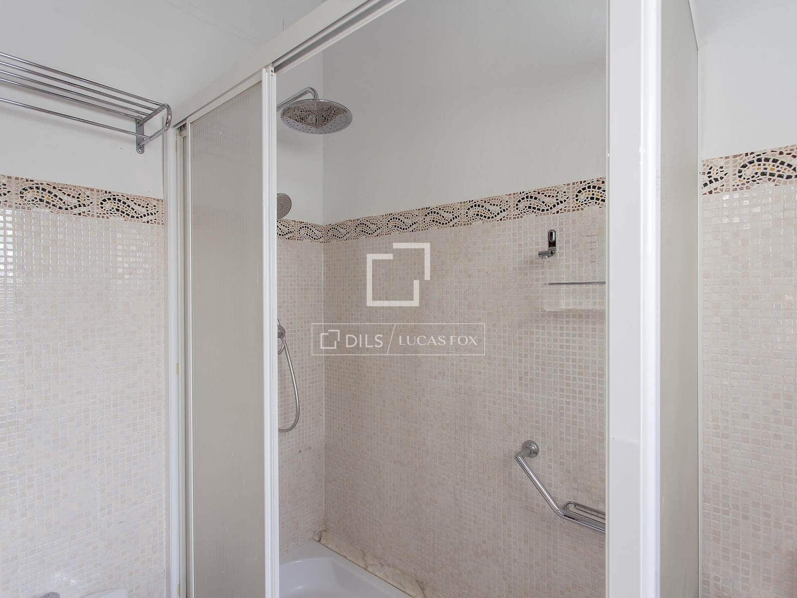 Penthouse de 2 chambres à louer à Valence ville - 3 500 € (Ref: 9539735)