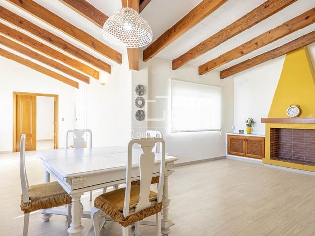 Penthouse de 2 chambres à louer à Valence ville - 3 500 € (Ref: 9539735)