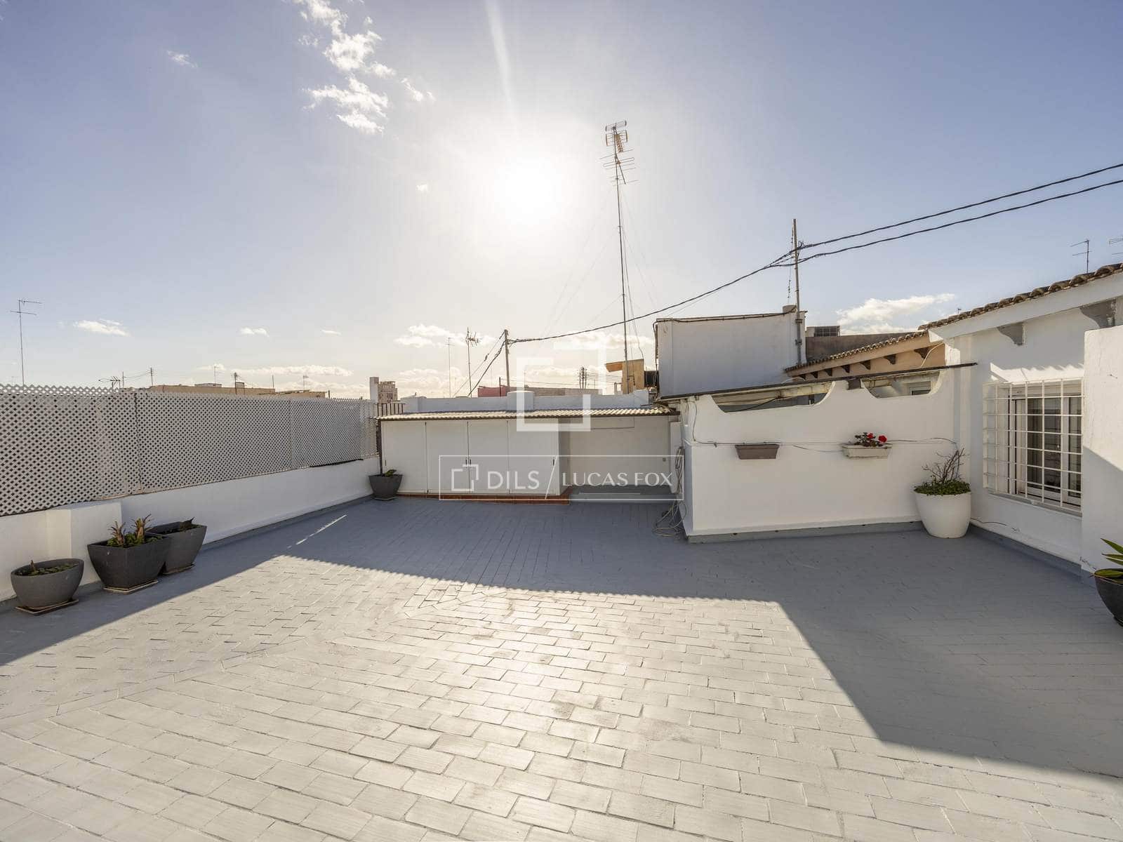 Penthouse de 2 chambres à louer à Valence ville - 3 500 € (Ref: 9539735)