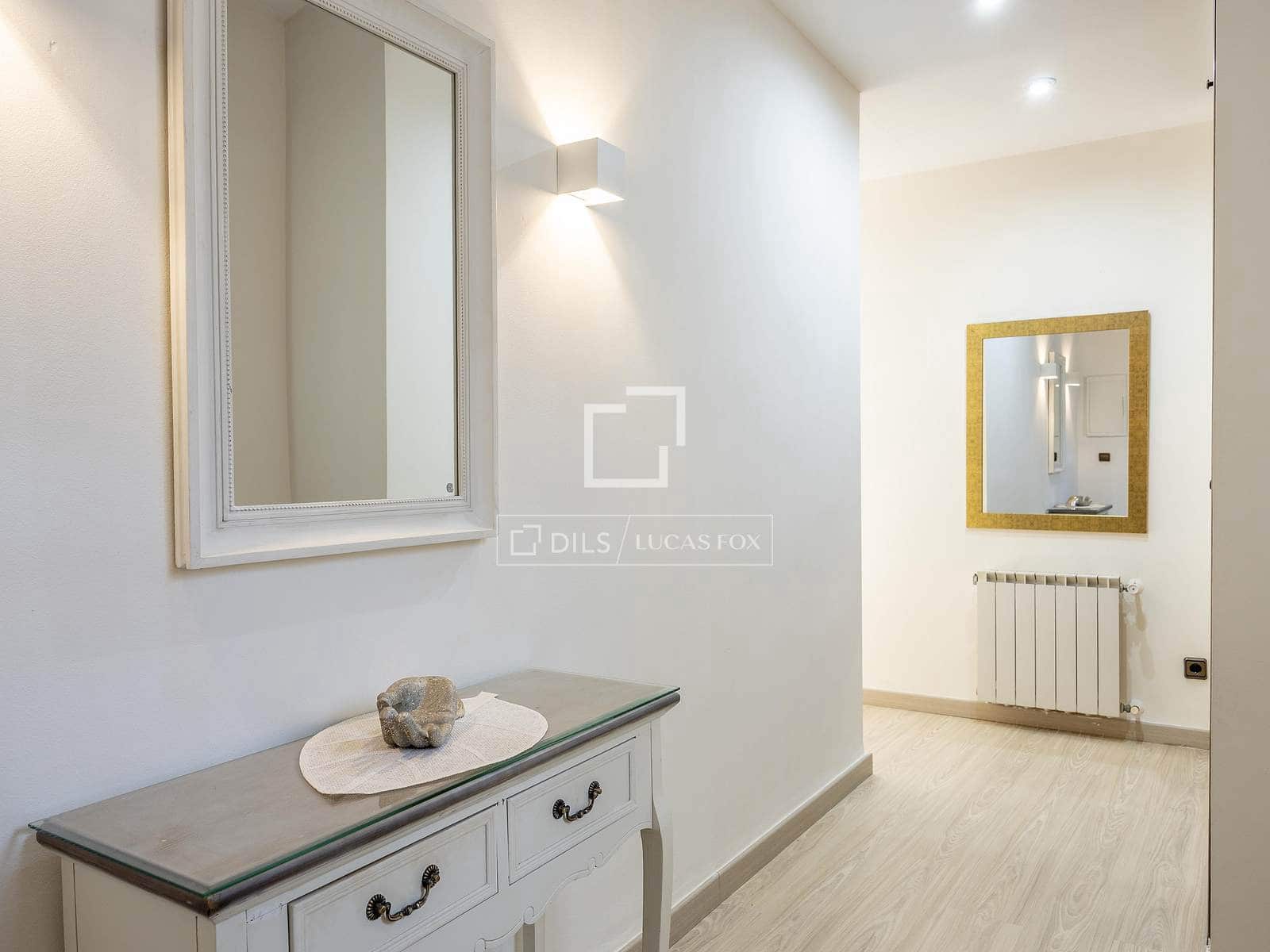 Penthouse de 2 chambres à louer à Valence ville - 3 500 € (Ref: 9539735)