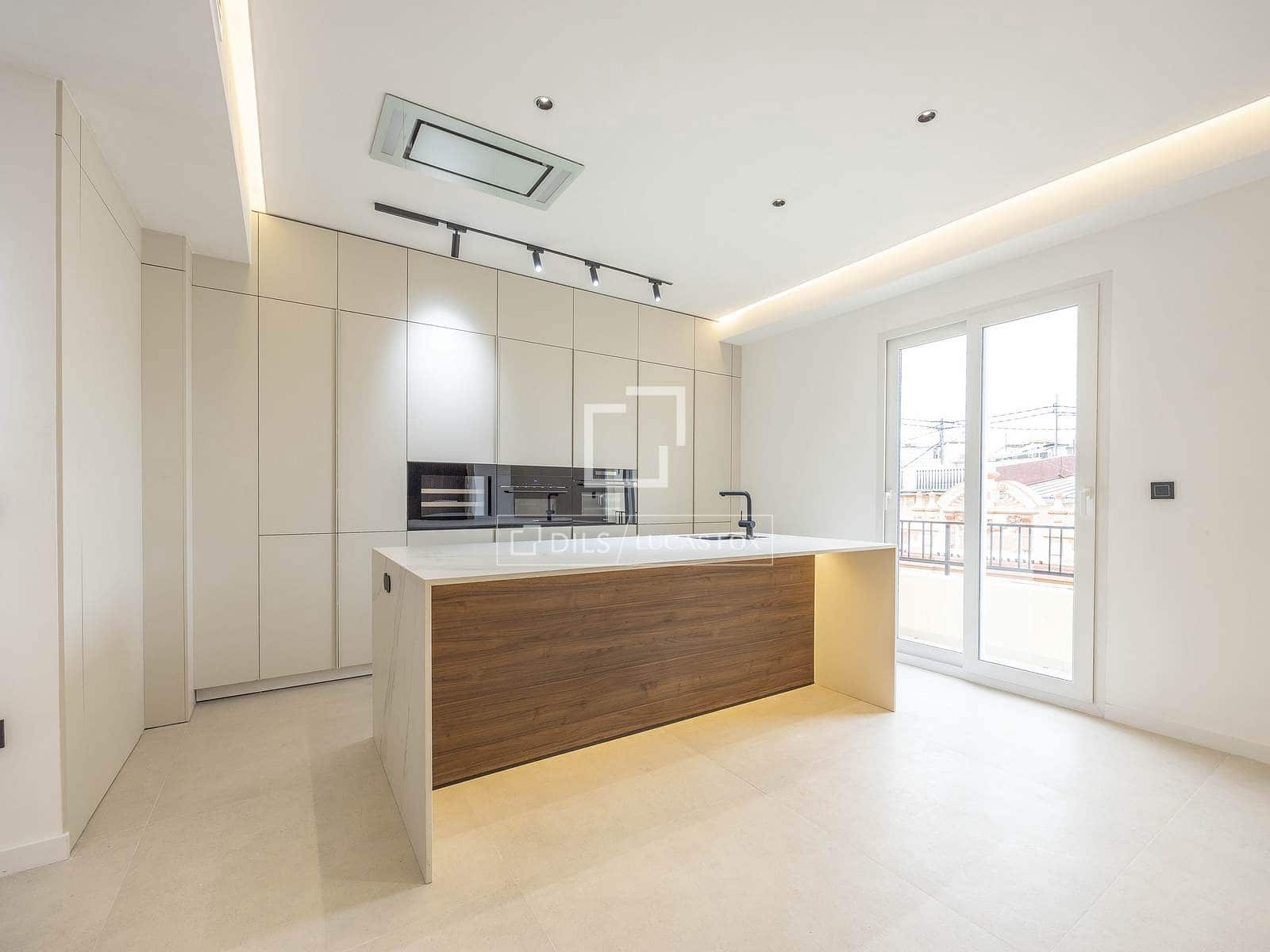 4 soveværelse Lejlighed til salg i Valencia by - € 1.249.000 (Ref: 9540732)