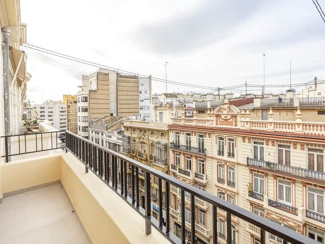 4 soveværelse Lejlighed til salg i Valencia by - € 1.249.000 (Ref: 9540732)