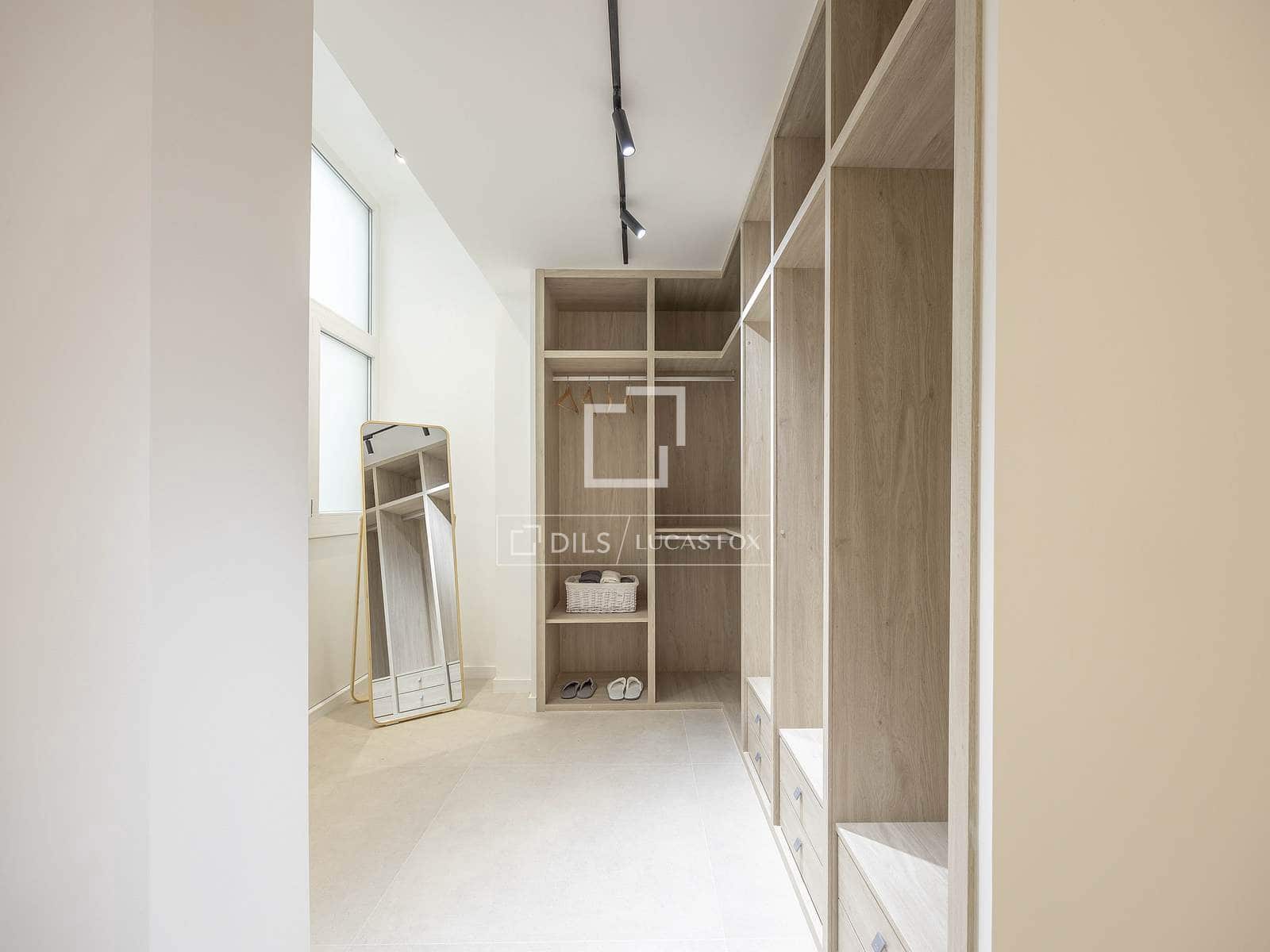 4 soveværelse Lejlighed til salg i Valencia by - € 1.249.000 (Ref: 9540732)