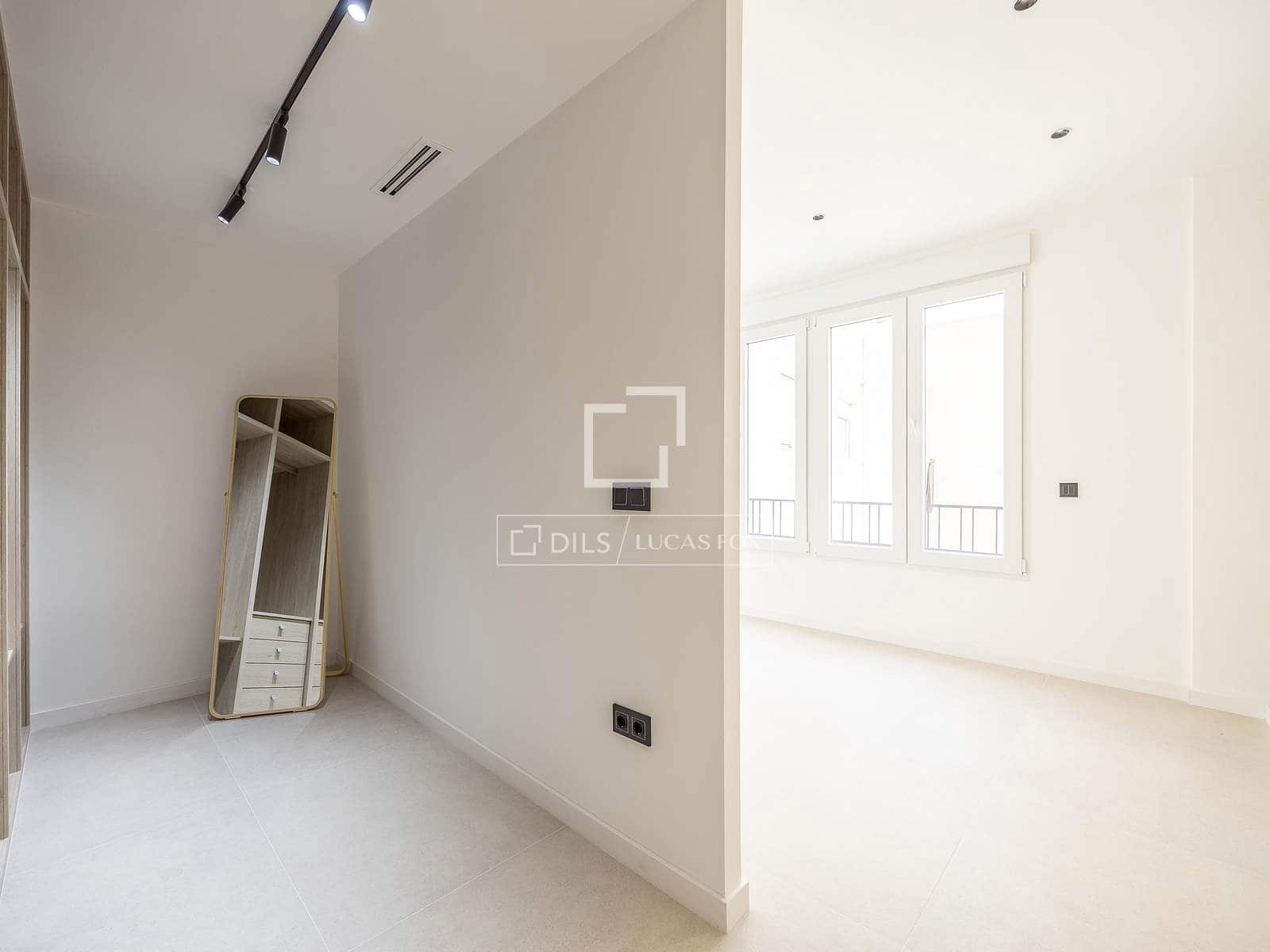 4 soveværelse Lejlighed til salg i Valencia by - € 1.249.000 (Ref: 9540732)