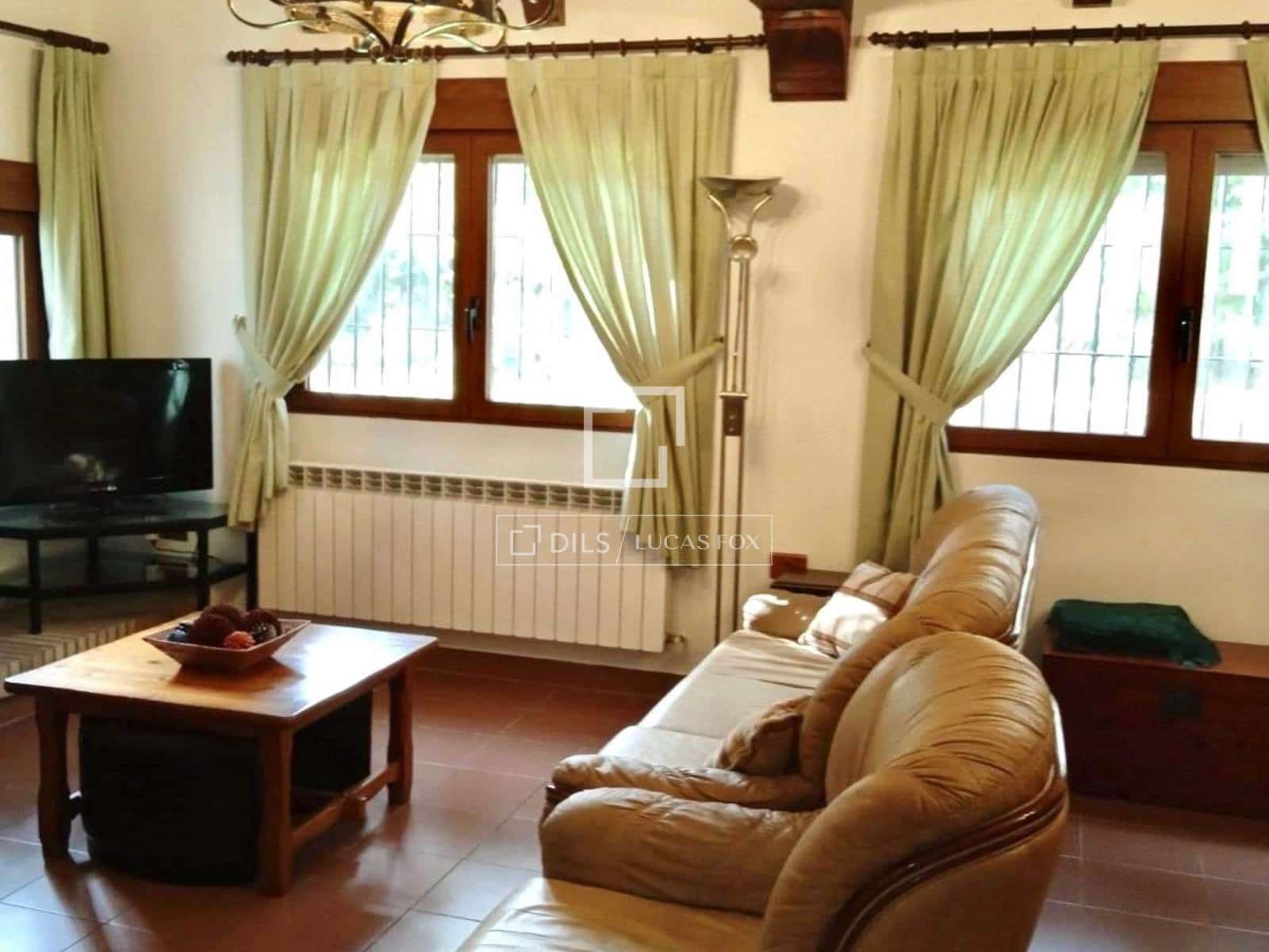 6 soveværelse Villa til salg i Albacete by med swimmingpool - € 730.000 (Ref: 9542470)