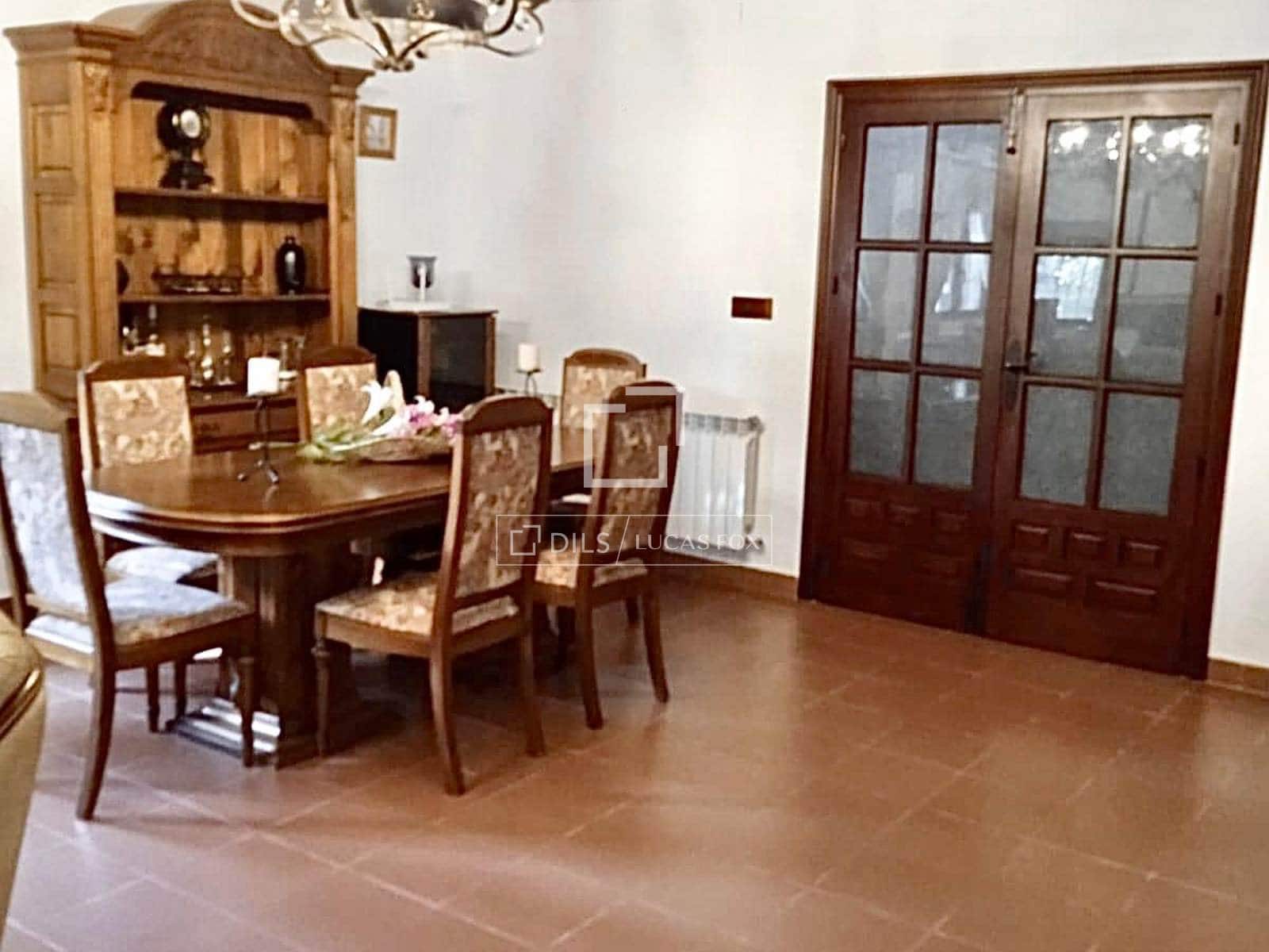 6 soveværelse Villa til salg i Albacete by med swimmingpool - € 730.000 (Ref: 9542470)