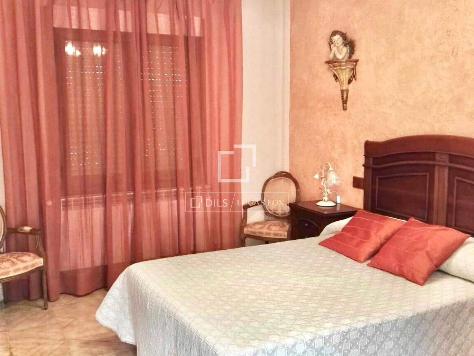 6 soveværelse Villa til salg i Albacete by med swimmingpool - € 730.000 (Ref: 9542470)