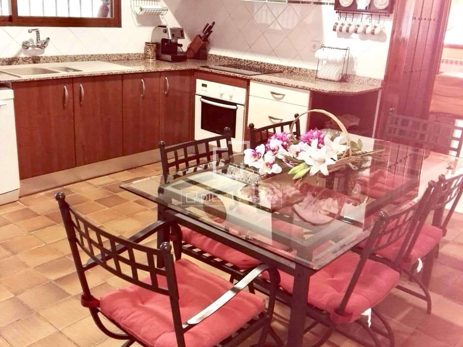 6 soveværelse Villa til salg i Albacete by med swimmingpool - € 730.000 (Ref: 9542470)