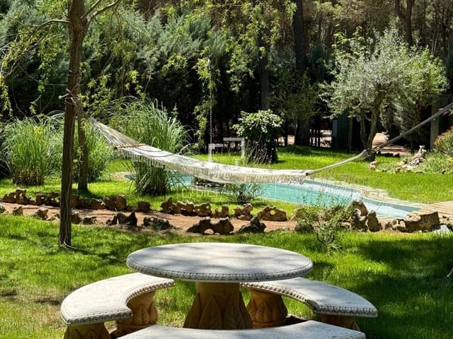 6 soveværelse Villa til salg i Albacete by med swimmingpool - € 730.000 (Ref: 9542470)