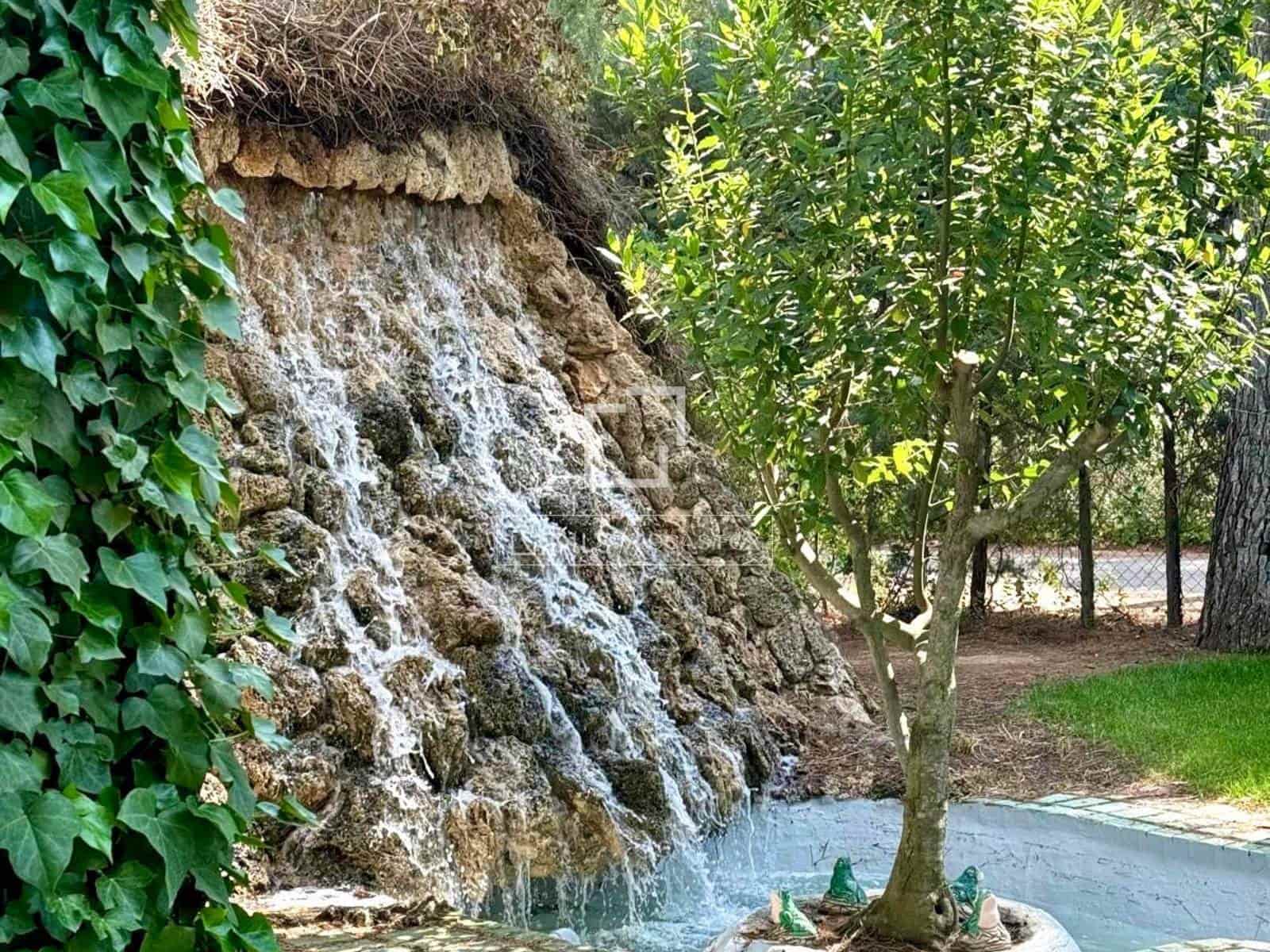 6 soveværelse Villa til salg i Albacete by med swimmingpool - € 730.000 (Ref: 9542470)