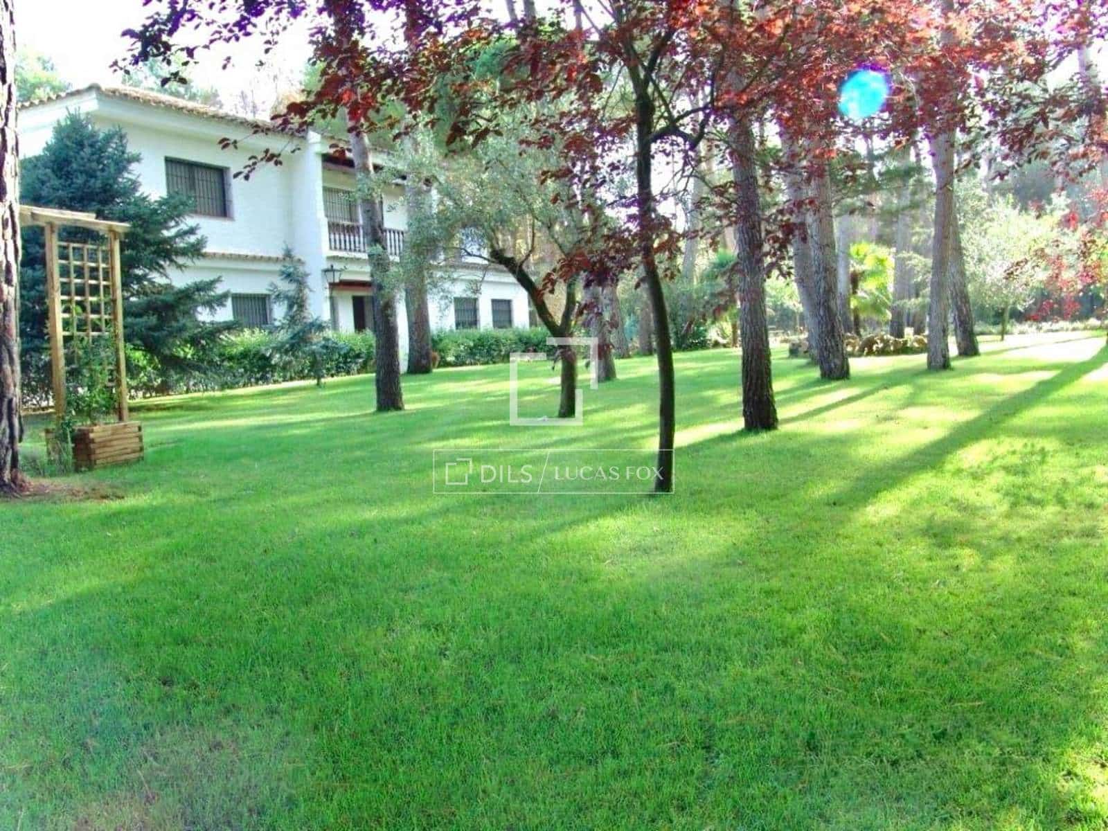 6 soveværelse Villa til salg i Albacete by med swimmingpool - € 730.000 (Ref: 9542470)