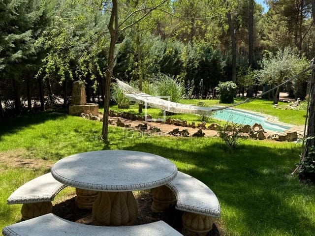 6 soveværelse Villa til salg i Albacete by med swimmingpool - € 730.000 (Ref: 9542470)