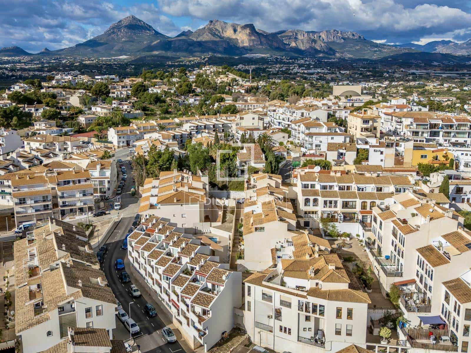 3 sypialnia Apartament na sprzedaż w Altea z basenem garażem - 386 000 € (Ref: 9542471)