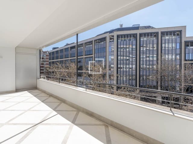 5 makuuhuone Huoneisto myytävänä paikassa Castellana, Madrid kaupunki mukana 
autotalli - 4 990 000 € (Ref: 9542473)