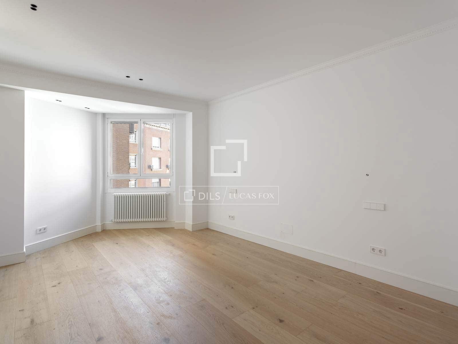 5 makuuhuone Huoneisto myytävänä paikassa Madrid kaupunki mukana 
autotalli - 4 990 000 € (Ref: 9542473)