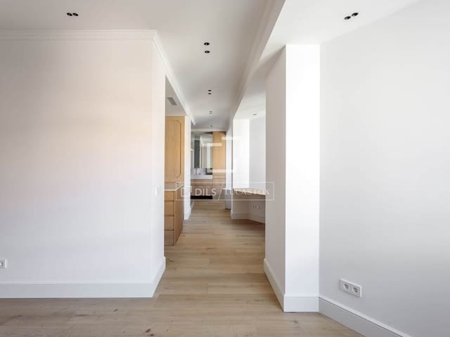 5 makuuhuone Huoneisto myytävänä paikassa Castellana, Madrid kaupunki mukana 
autotalli - 4 990 000 € (Ref: 9542473)