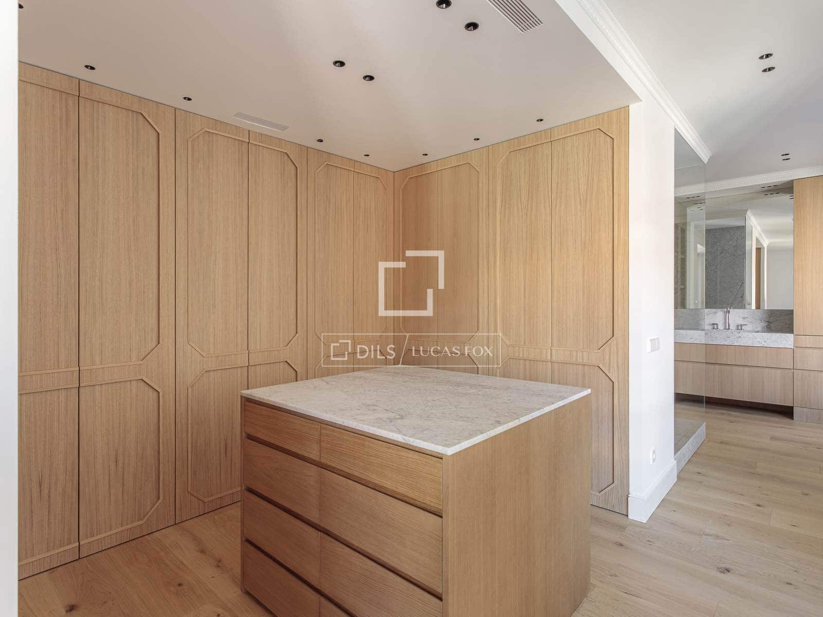 5 makuuhuone Huoneisto myytävänä paikassa Madrid kaupunki mukana 
autotalli - 4 990 000 € (Ref: 9542473)