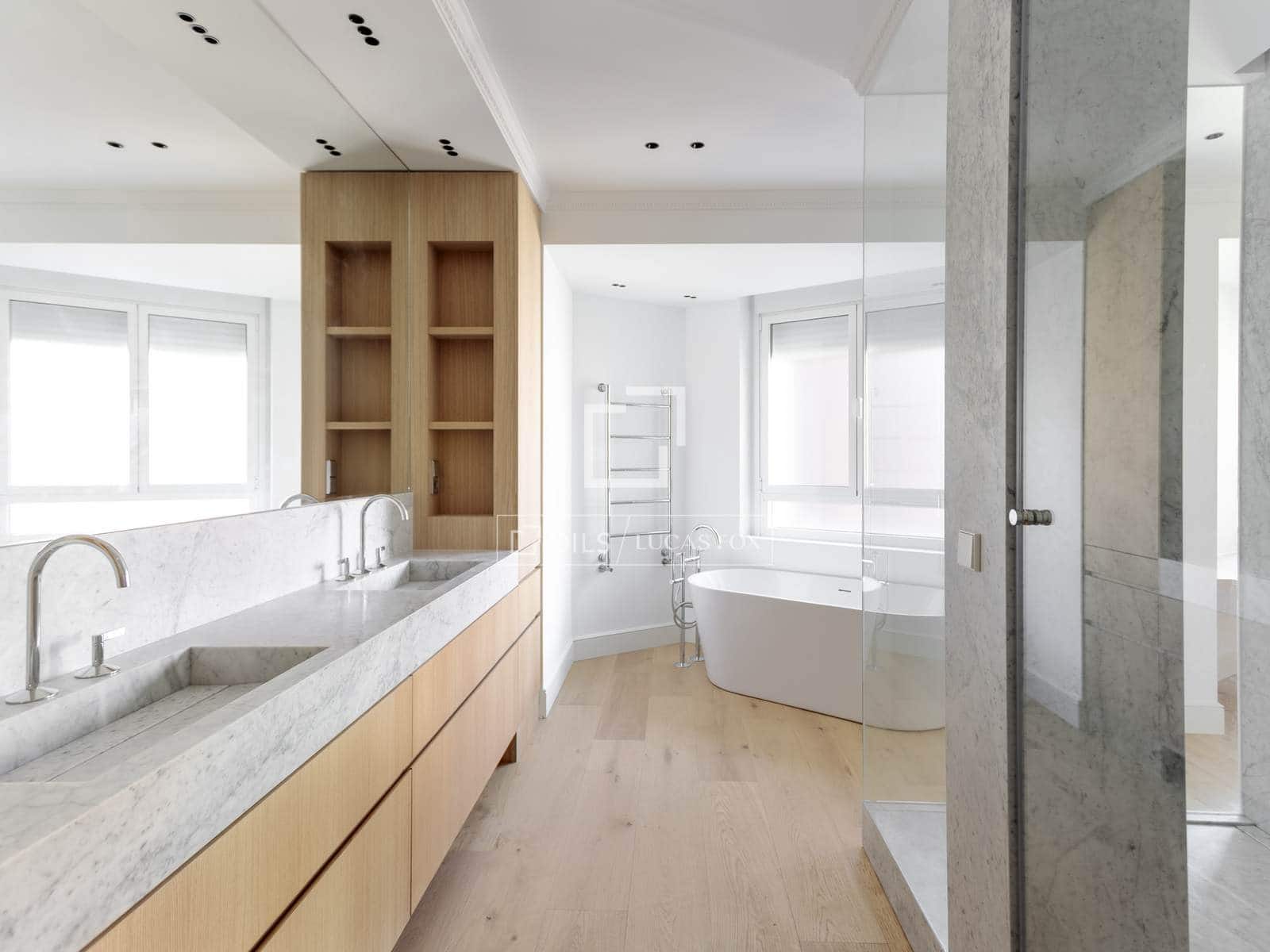 5 makuuhuone Huoneisto myytävänä paikassa Madrid kaupunki mukana 
autotalli - 4 990 000 € (Ref: 9542473)