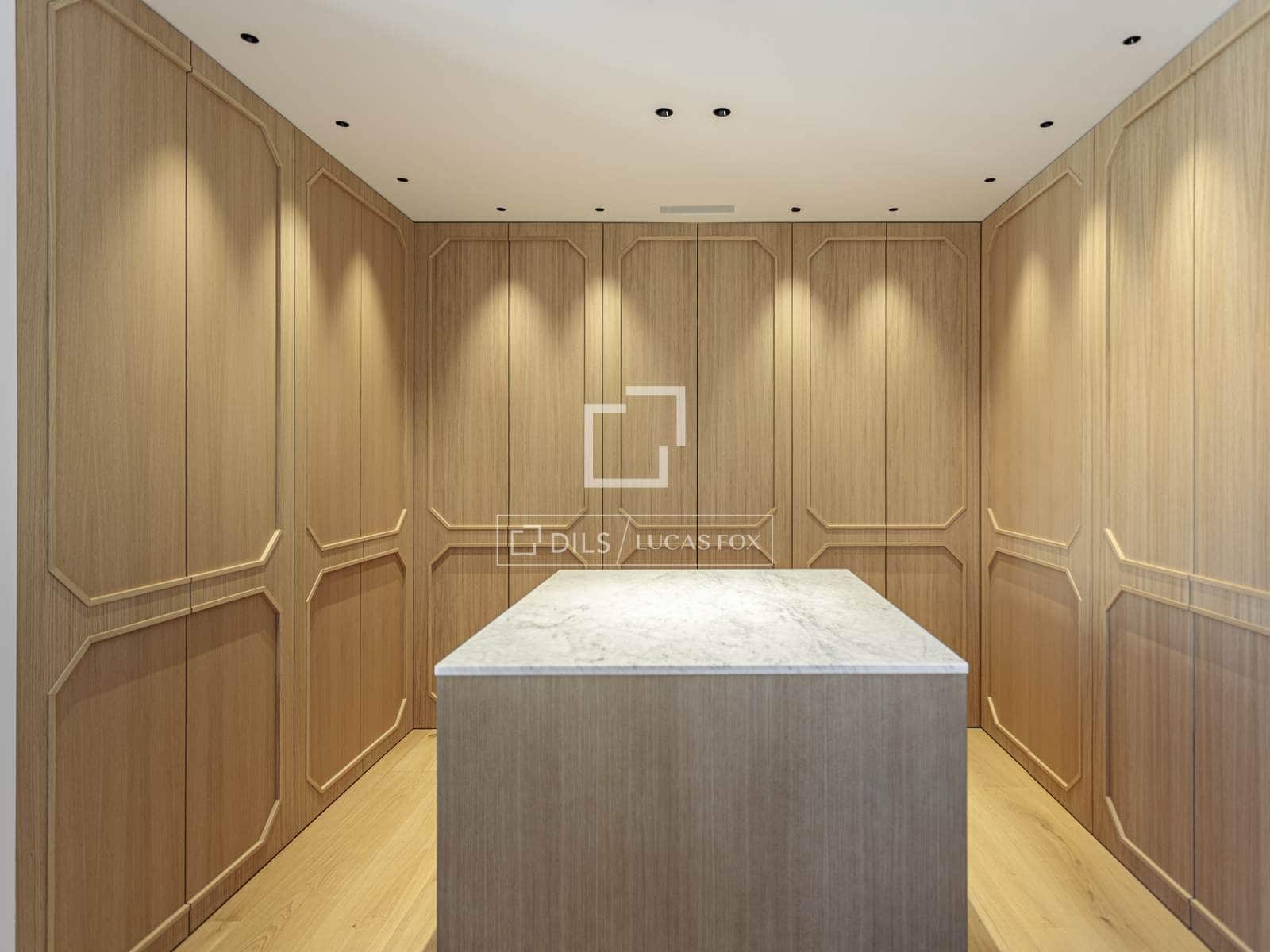 5 makuuhuone Huoneisto myytävänä paikassa Madrid kaupunki mukana 
autotalli - 4 990 000 € (Ref: 9542473)