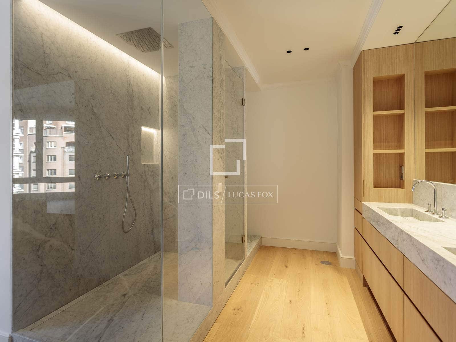 5 makuuhuone Huoneisto myytävänä paikassa Madrid kaupunki mukana 
autotalli - 4 990 000 € (Ref: 9542473)