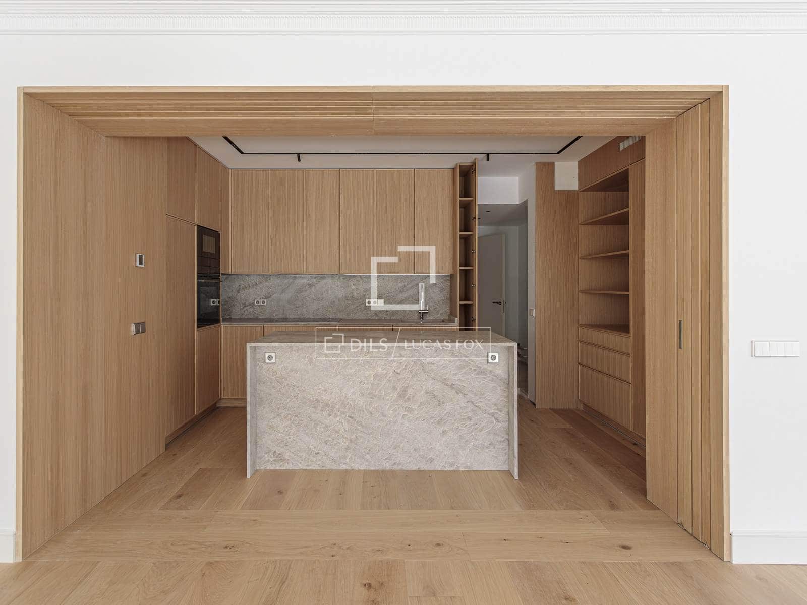 5 makuuhuone Huoneisto myytävänä paikassa Madrid kaupunki mukana 
autotalli - 4 990 000 € (Ref: 9542473)