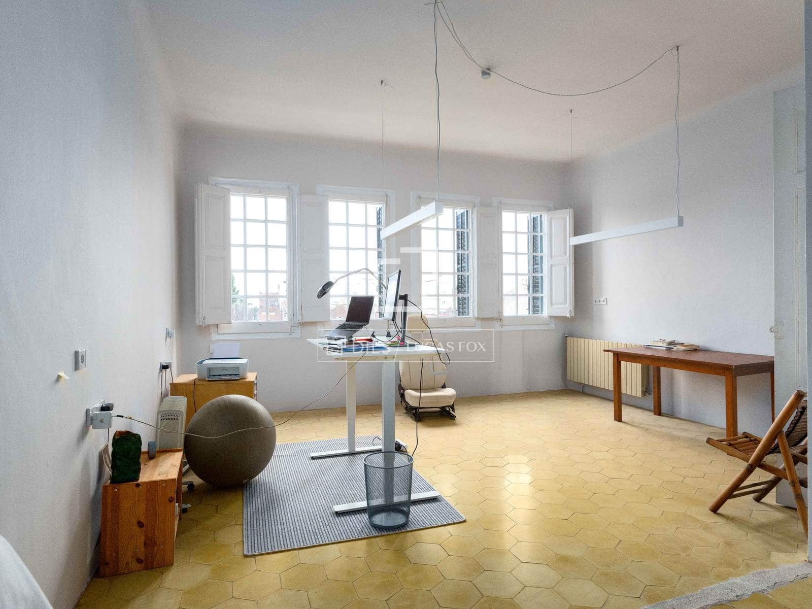 4 Zimmer Villa zu vermieten in Vilassar de Mar mit Garage - 3.500 € (Ref: 9542474)