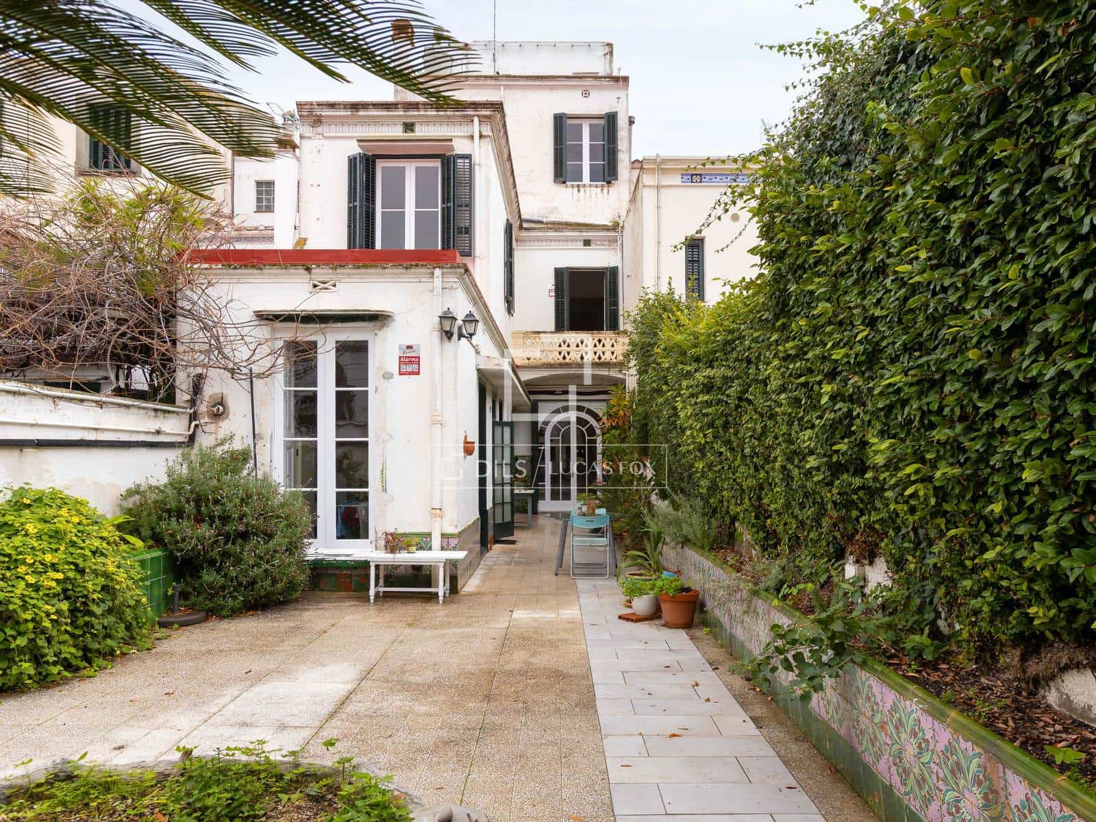 4 Zimmer Villa zu vermieten in Vilassar de Mar mit Garage - 3.500 € (Ref: 9542474)