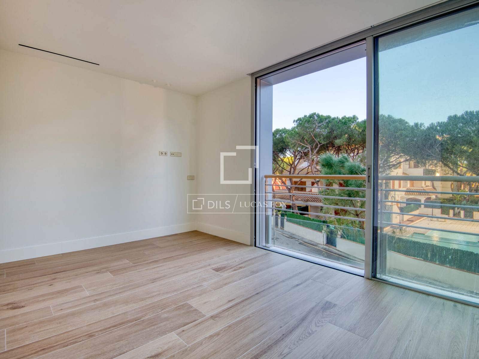 3 sovrum Lägenhet till salu i Platja d'Aro med pool garage - 925 000 € (Ref: 9542617)