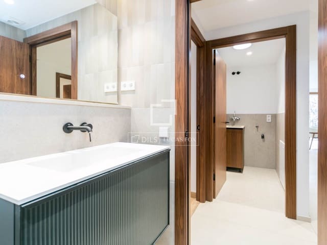 4 chambre Appartement à vendre à Sant Cugat del Vallès avec garage - 1 880 000 € (Ref: 9542618)