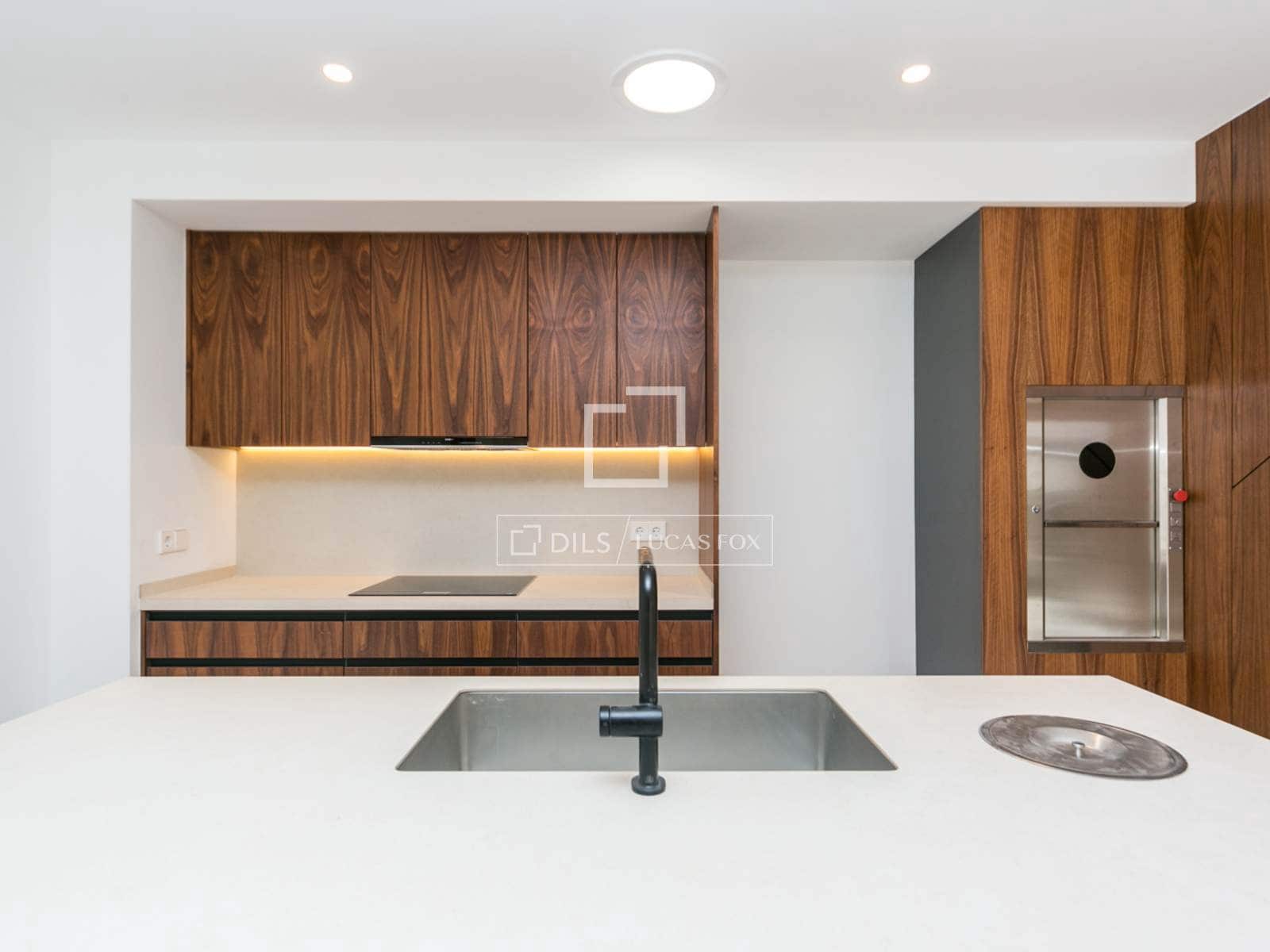 4 chambre Appartement à vendre à Sant Cugat del Valles avec garage - 1 880 000 € (Ref: 9542618)