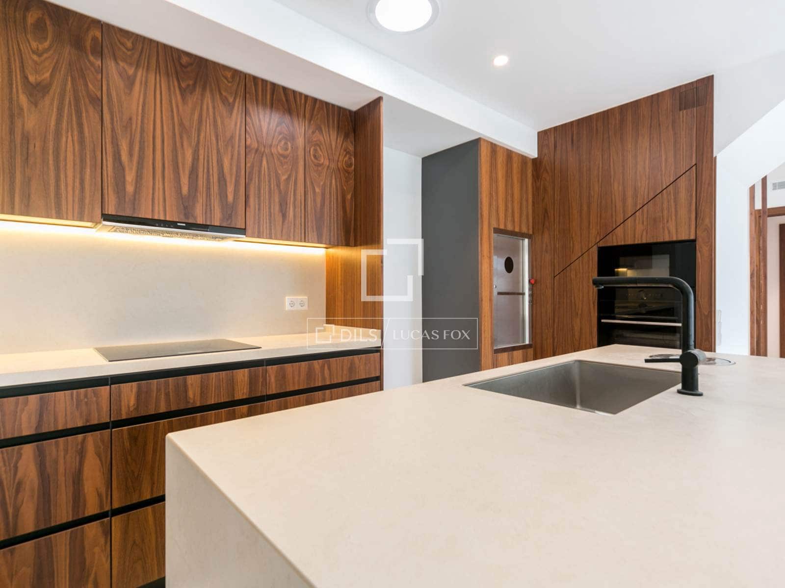 4 chambre Appartement à vendre à Sant Cugat del Valles avec garage - 1 880 000 € (Ref: 9542618)