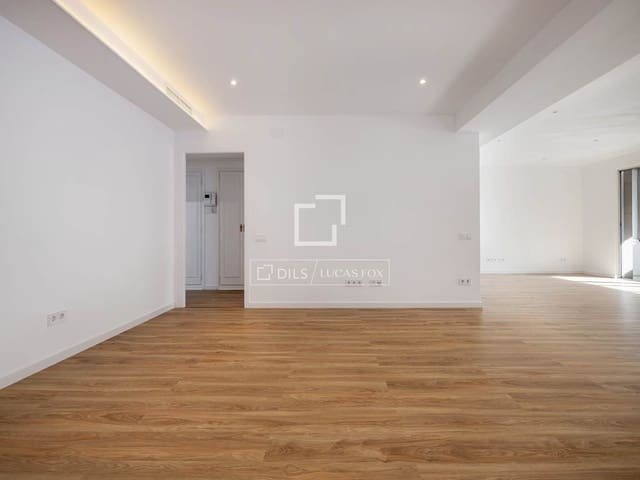 4 bedroom Apartment for rent in Barcelona city with garage - € 4,500 (Ref: 9543975)