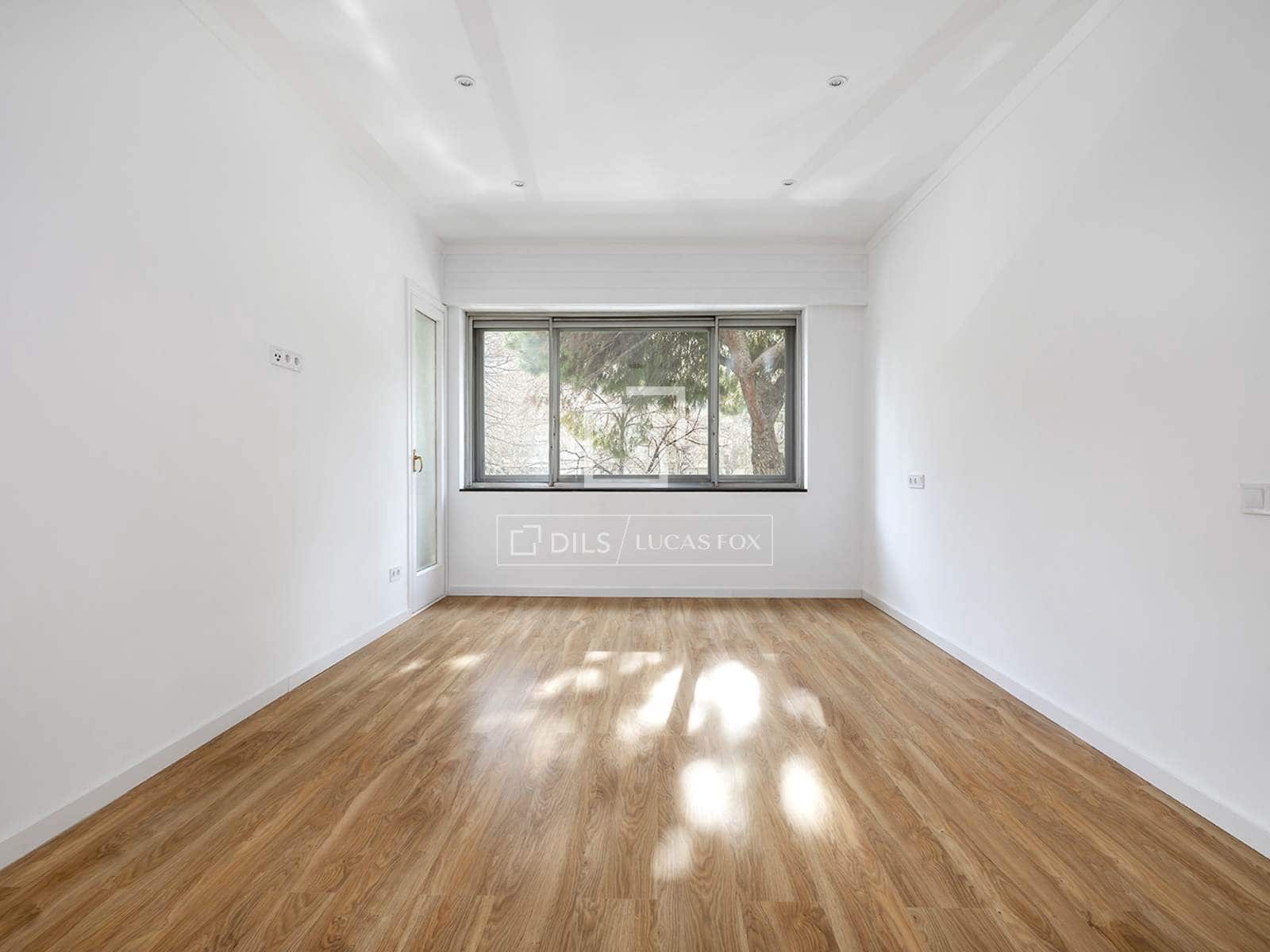 4 bedroom Apartment for rent in Barcelona city with garage - € 4,500 (Ref: 9543975)