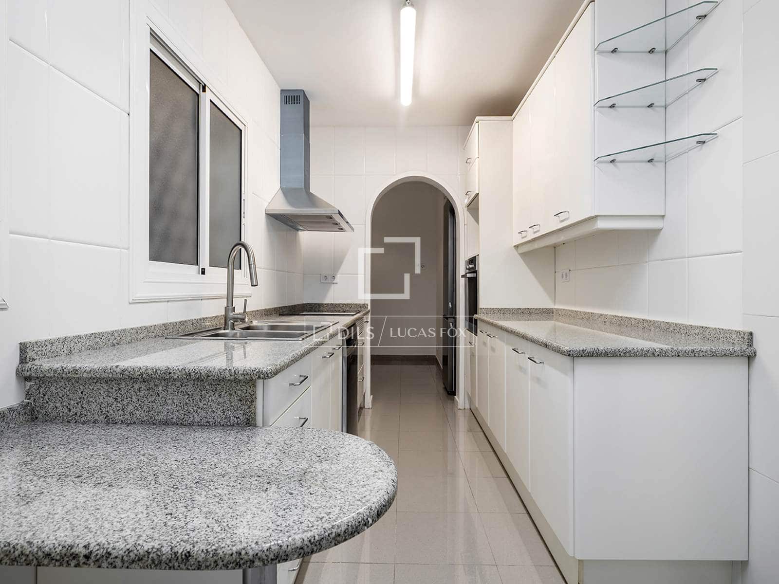 4 bedroom Apartment for rent in Barcelona city with garage - € 4,500 (Ref: 9543975)