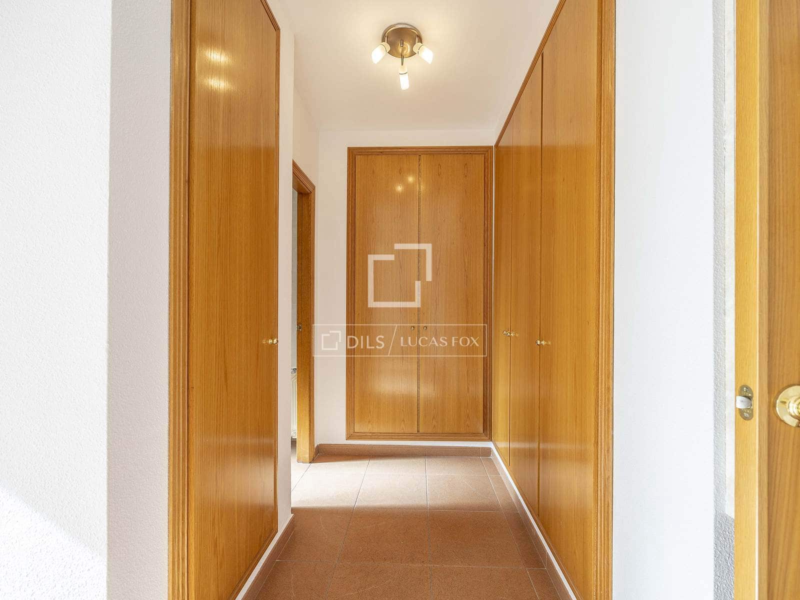 5 bedroom Villa for rent in Betera with pool garage - € 2,800 (Ref: 9543976)