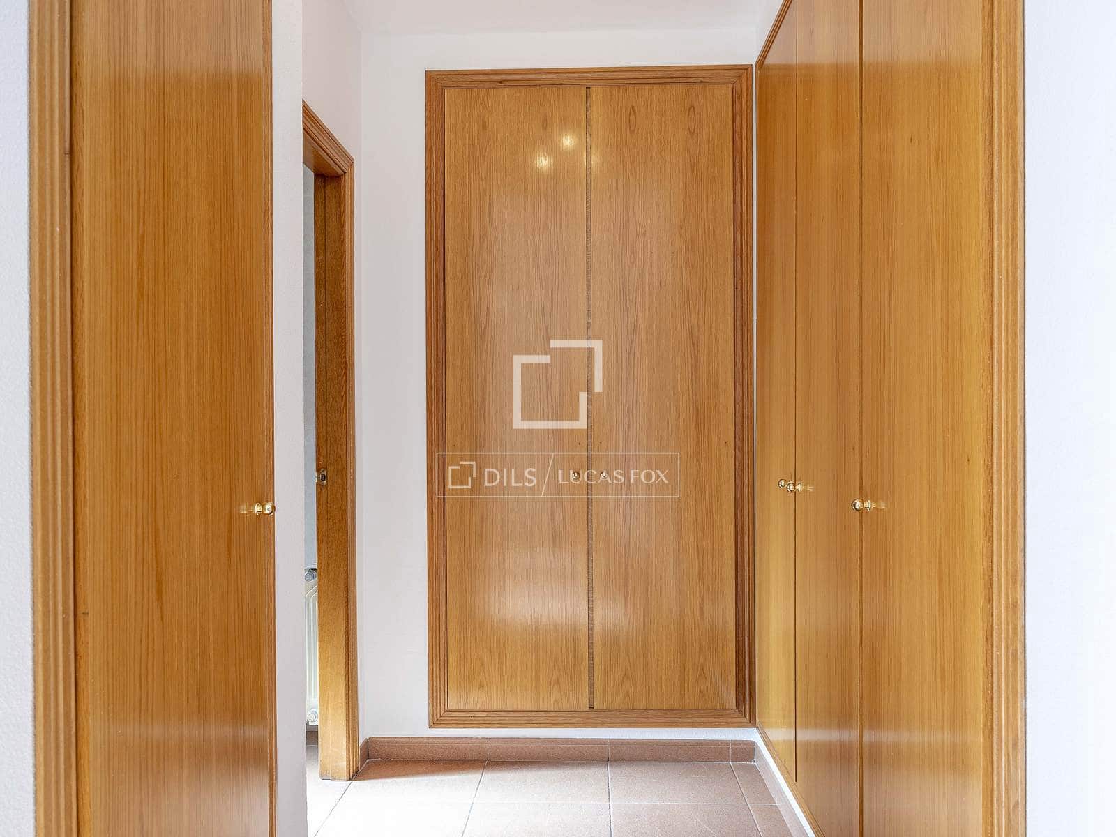 5 bedroom Villa for rent in Betera with pool garage - € 2,800 (Ref: 9543976)