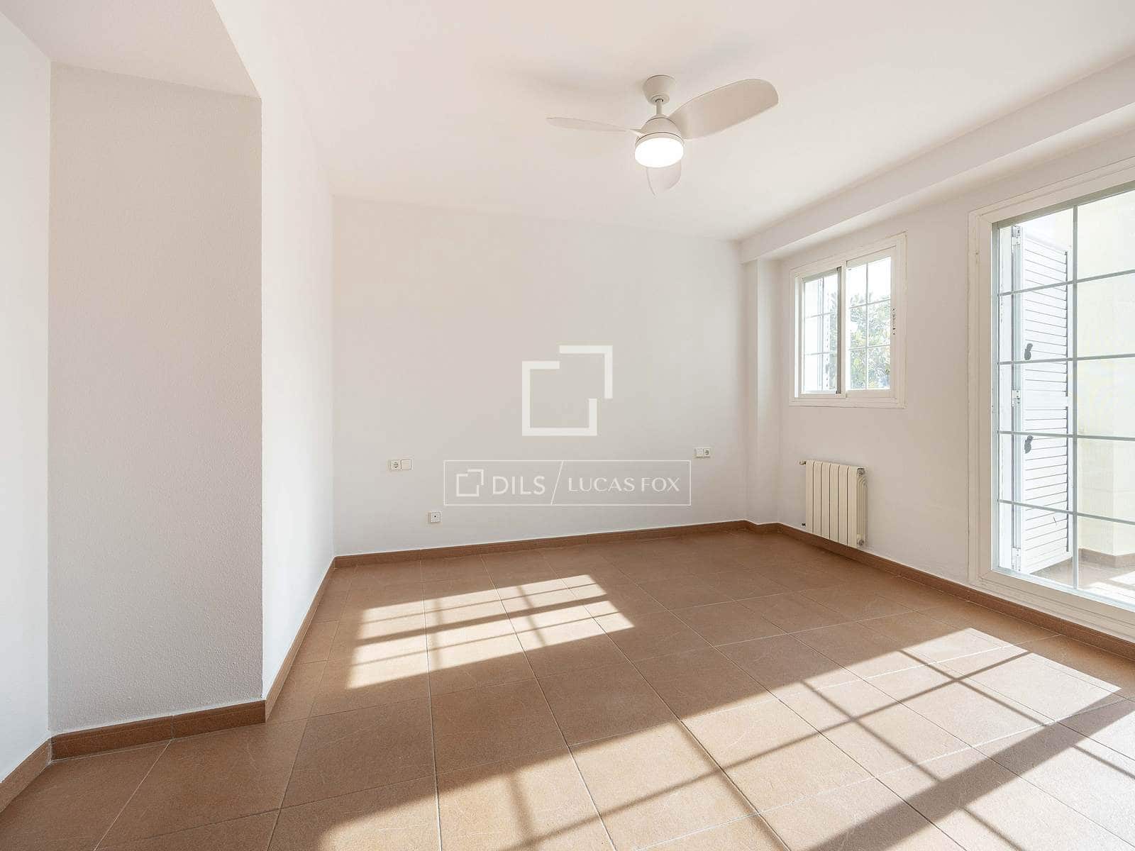 5 bedroom Villa for rent in Betera with pool garage - € 2,800 (Ref: 9543976)