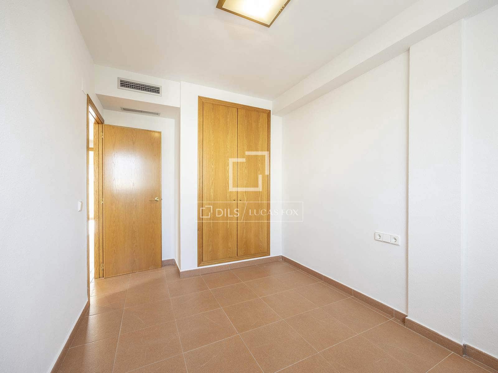 5 bedroom Villa for rent in Betera with pool garage - € 2,800 (Ref: 9543976)