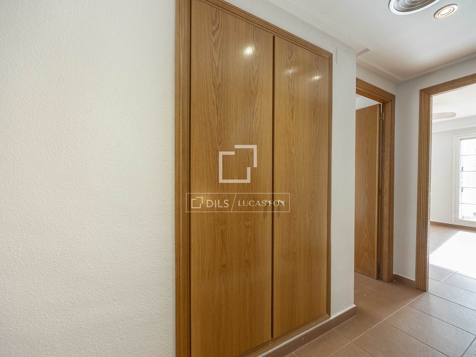 5 bedroom Villa for rent in Betera with pool garage - € 2,800 (Ref: 9543976)