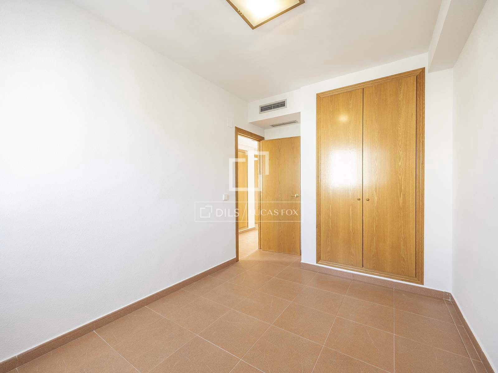 5 bedroom Villa for rent in Betera with pool garage - € 2,800 (Ref: 9543976)