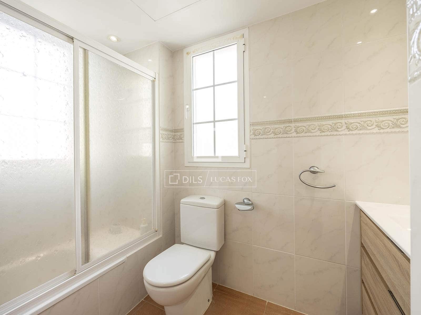 5 bedroom Villa for rent in Betera with pool garage - € 2,800 (Ref: 9543976)