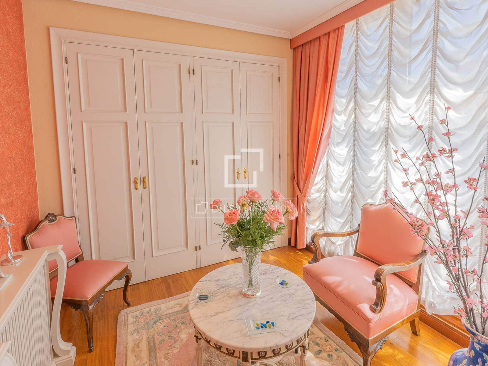 5 bedroom Villa for sale in Vigo with pool garage - € 675,000 (Ref: 9546943)