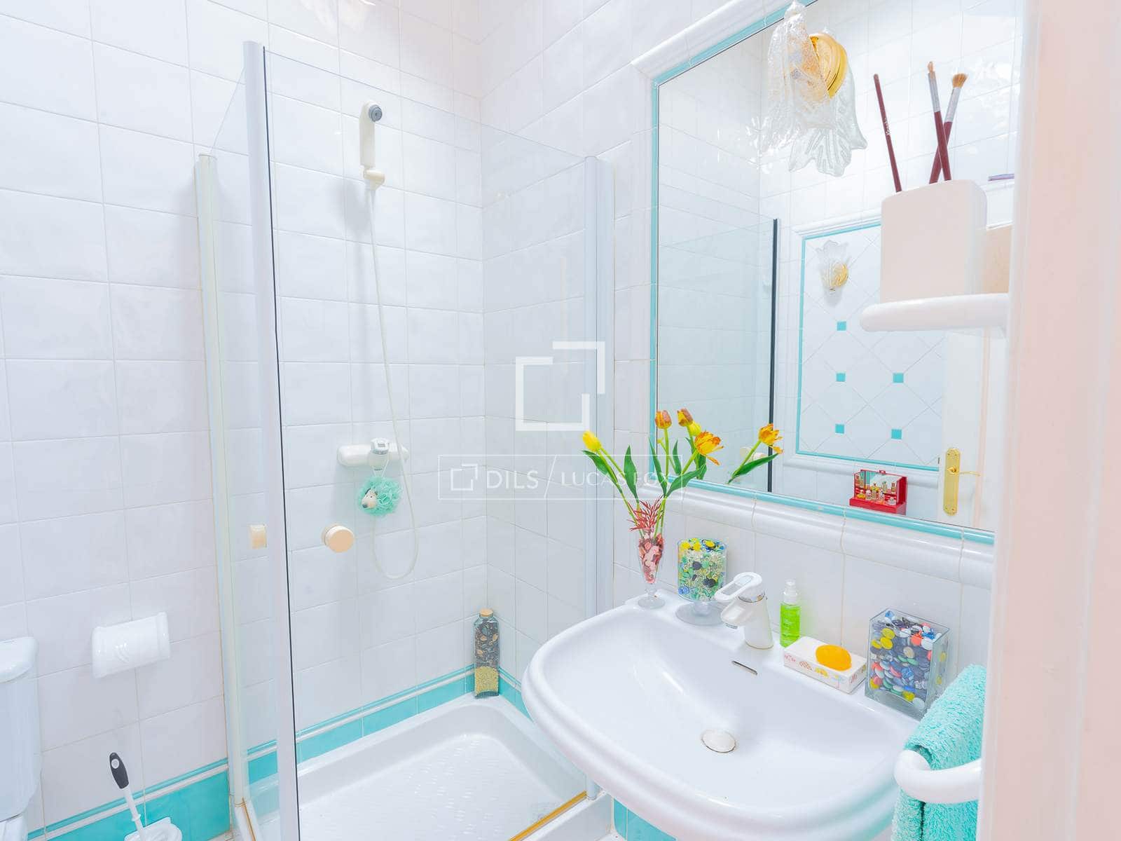 5 bedroom Villa for sale in Vigo with pool garage - € 675,000 (Ref: 9546943)