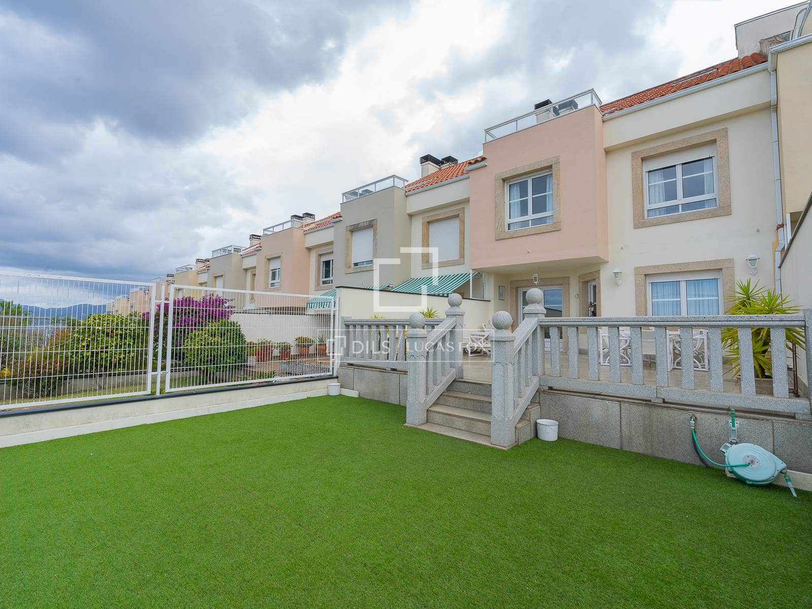 5 bedroom Villa for sale in Vigo with pool garage - € 675,000 (Ref: 9546943)