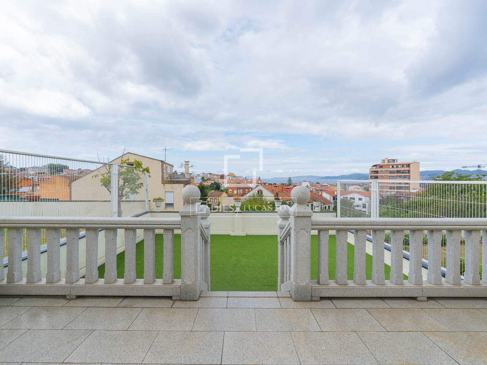 5 bedroom Villa for sale in Vigo with pool garage - € 675,000 (Ref: 9546943)